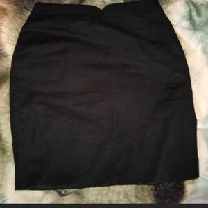 Elie Tahari Classic Black Pencil Skirt